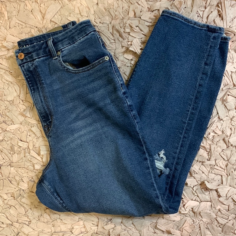 American eagle mom jean’s